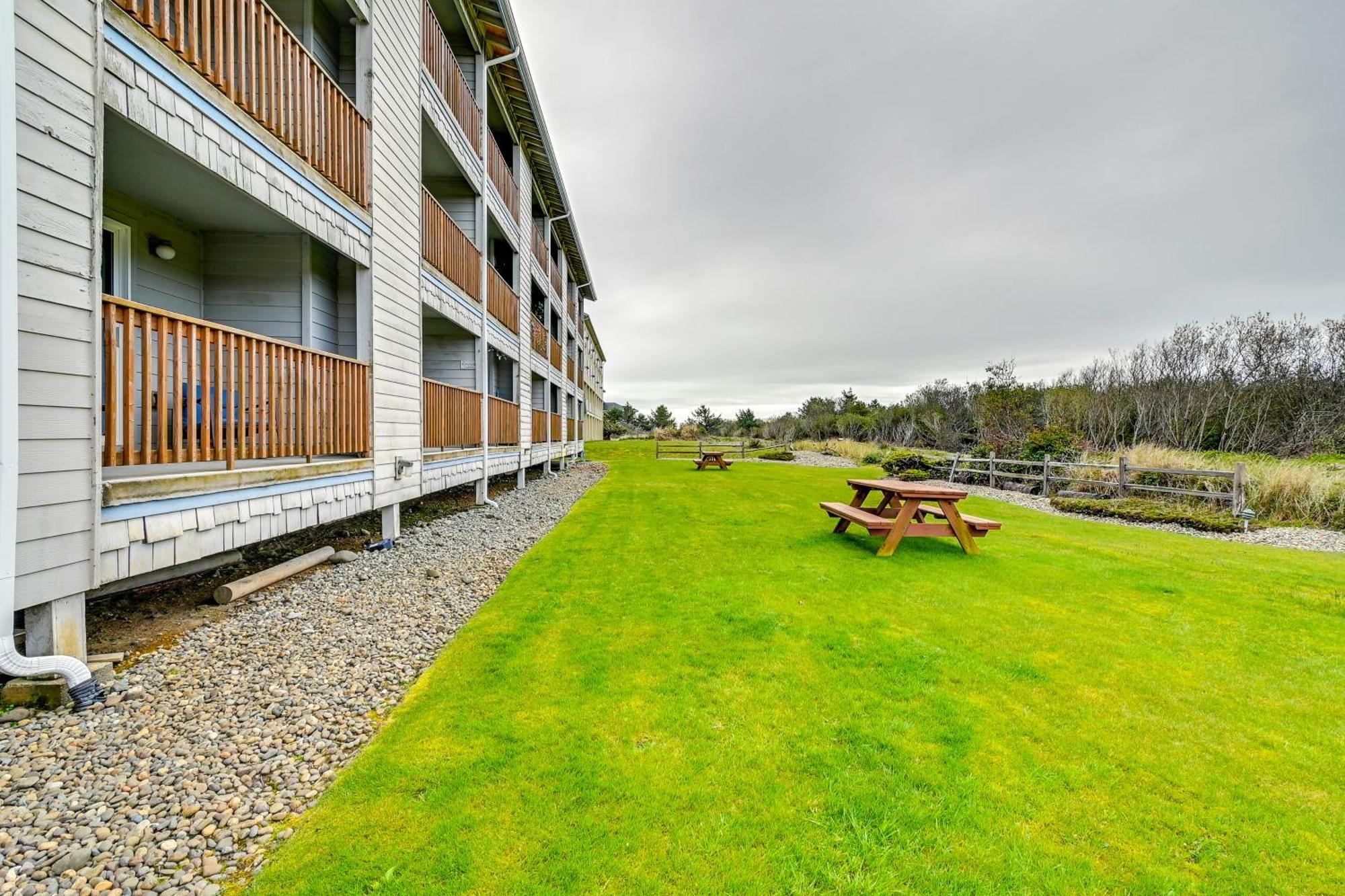Ocean Shores Condo With Balcony Less Than 1 Mi To Beach! Luaran gambar